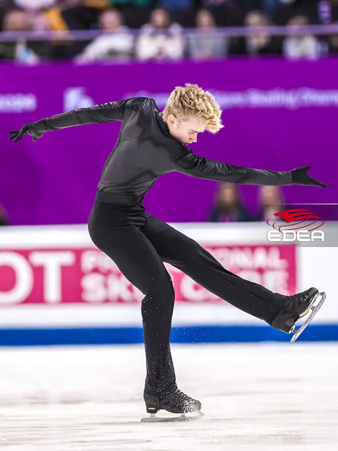 Ice Gallery Skates U.S.